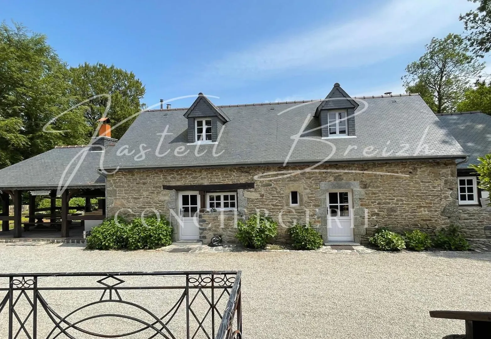 Holiday home La Familiale Du Manoir De Kerollivier Villa Saint-Gilles-Pligeaux