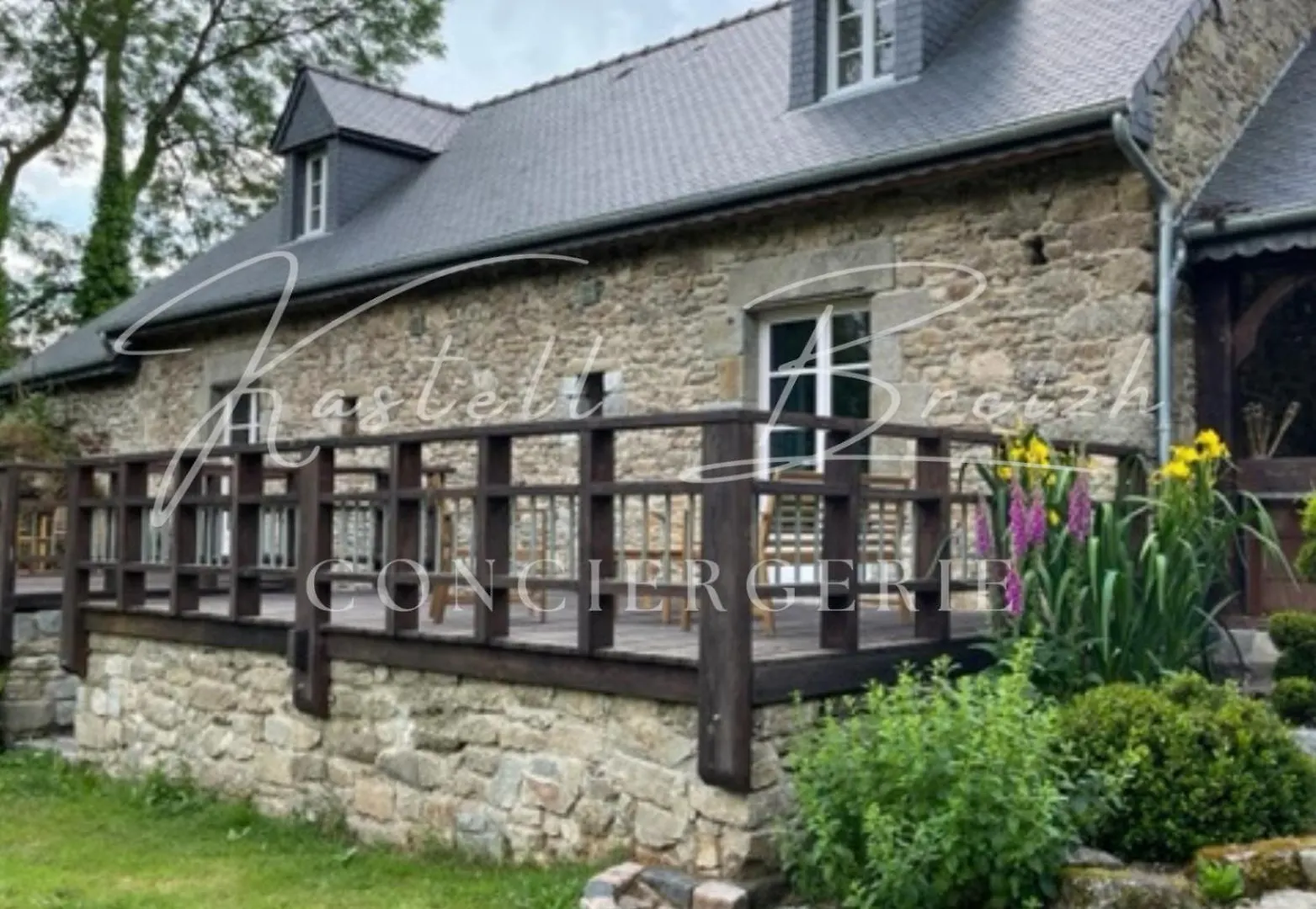 Holiday home La Familiale Du Manoir De Kerollivier Villa Saint-Gilles-Pligeaux France